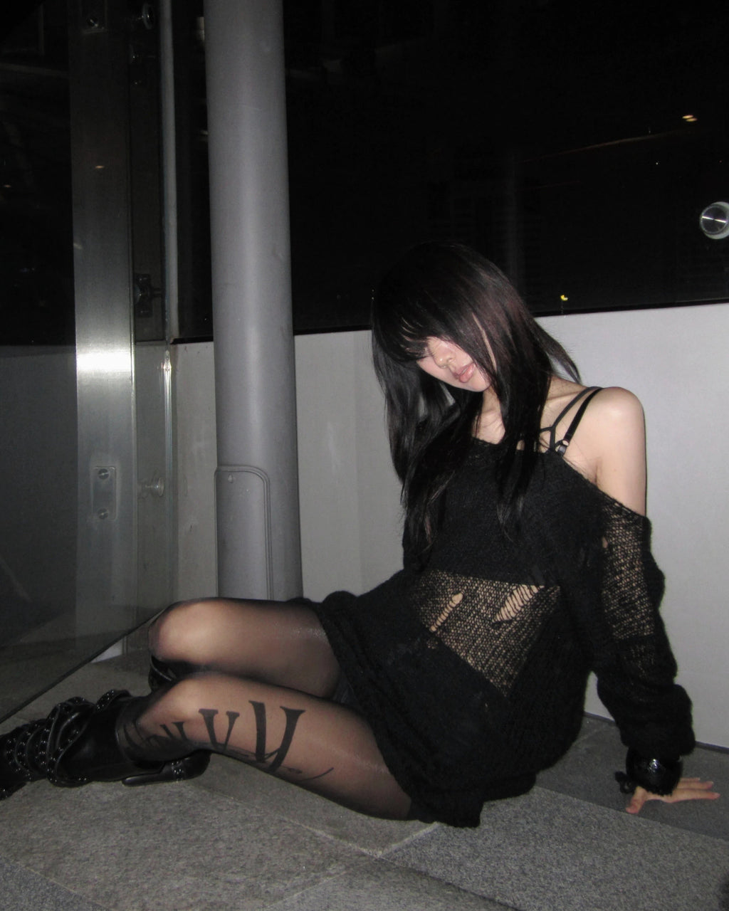 Hollow Knit Grunge Off-Shoulder Sweater