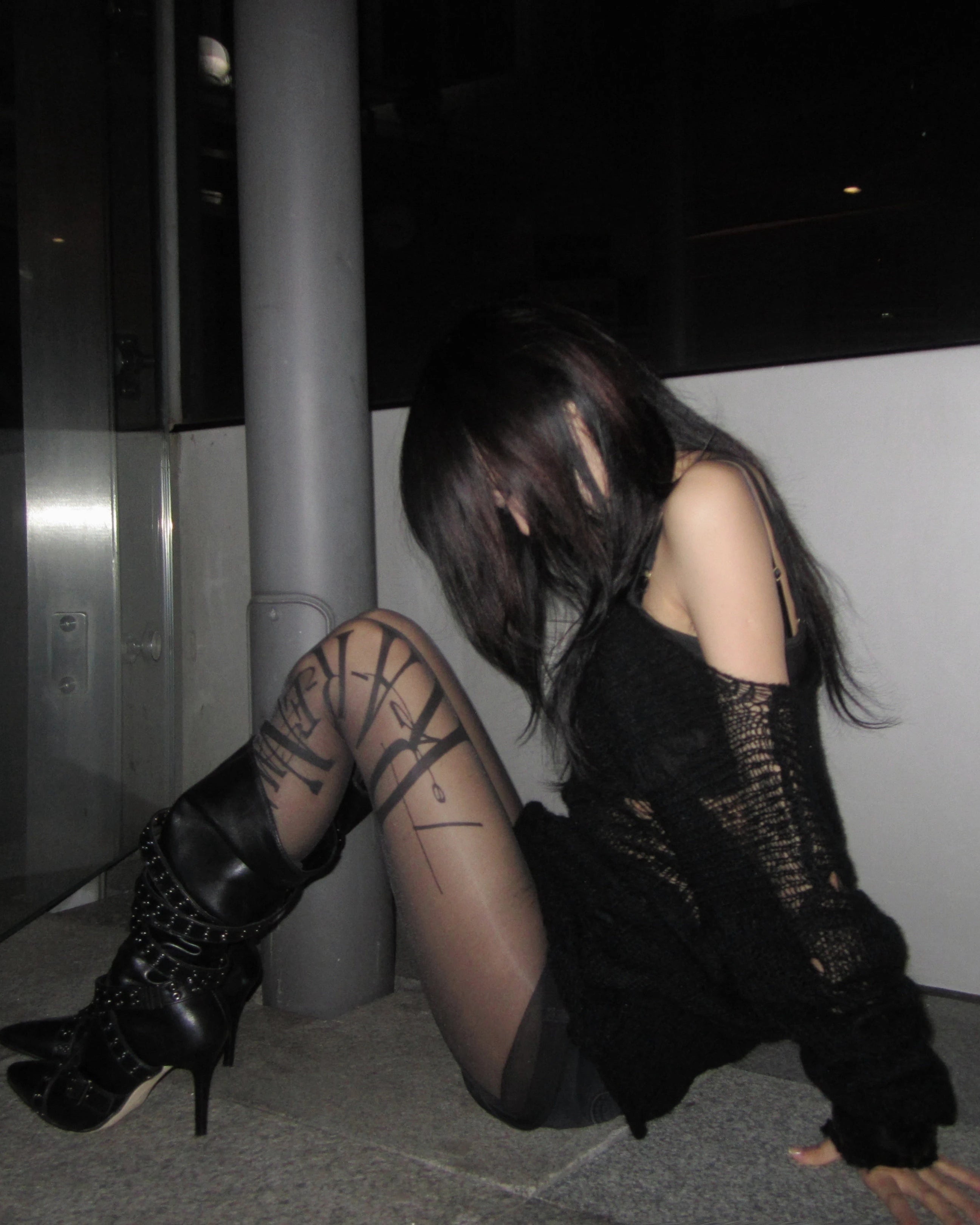 Hollow Knit Grunge Off-Shoulder Sweater